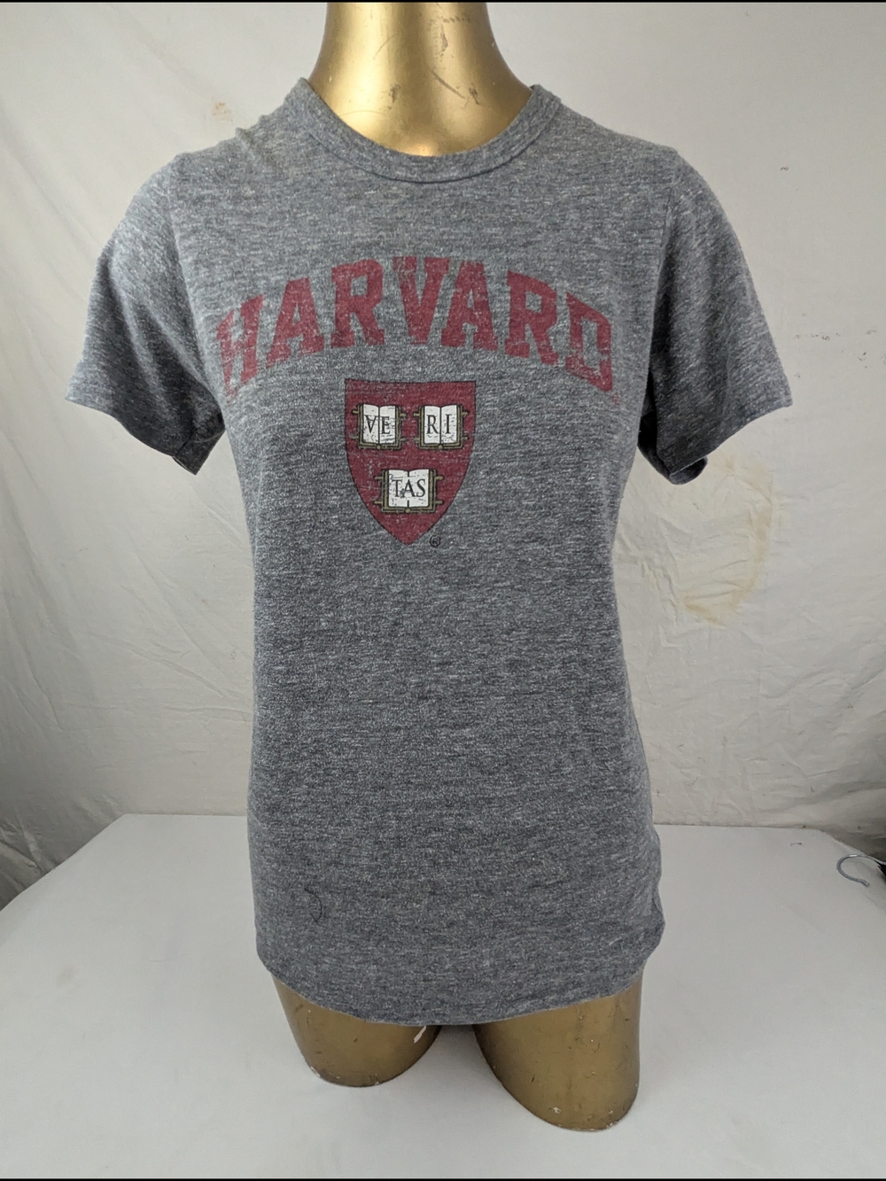 Harvard University Grey Tshirt With Maroon Graphics Size Small Unisex
